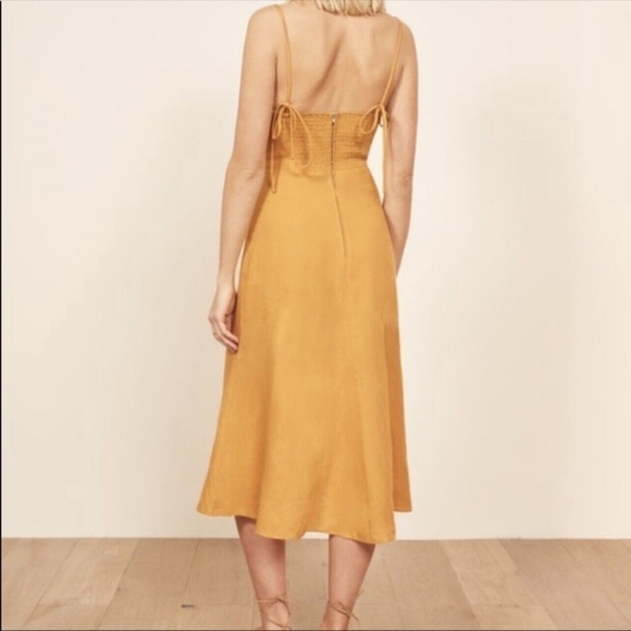 Reformation Nebraska Dress in Ochre size 8 NWT - Picture 4 of 10